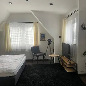  Bed and breakfast - Hh Airport